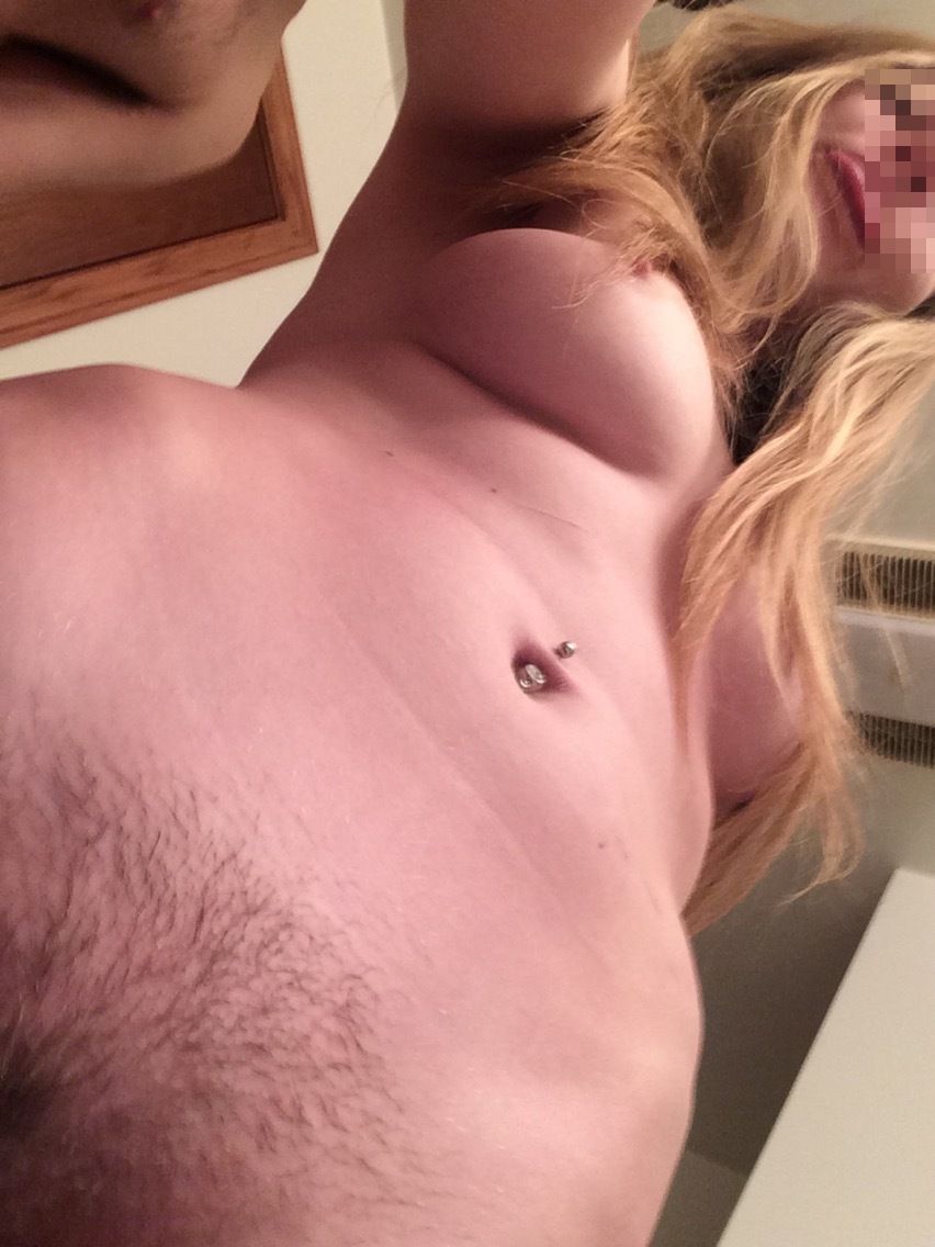 Plan libertin adultère sur Lyon avec jeune femme cocufieuse à la minette poilue